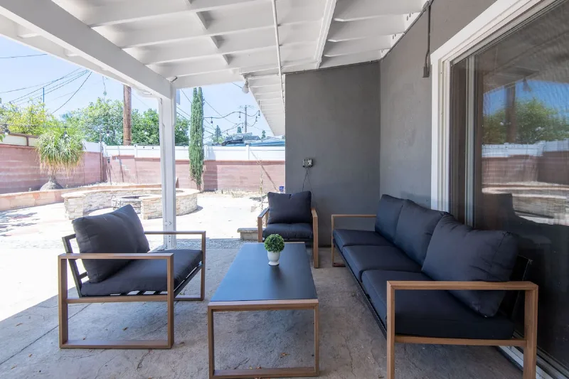 Modern 3-Bedroom w/ Patio Oasis