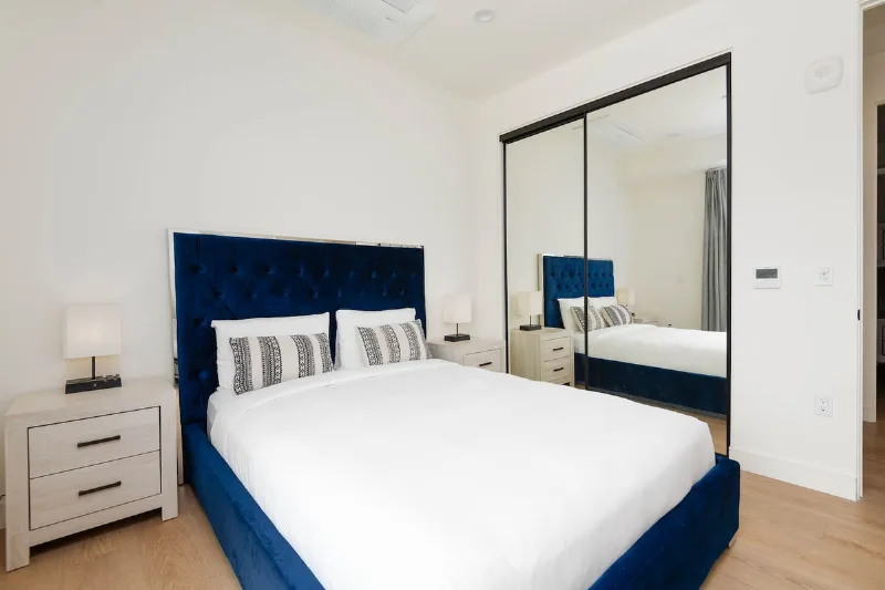Luxury City 3BR 3BA + Mountain View With Balcony